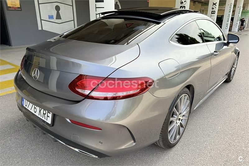Usado Mercedes C220 170 CV (125 kW) 2018 Gris / plata Coupe