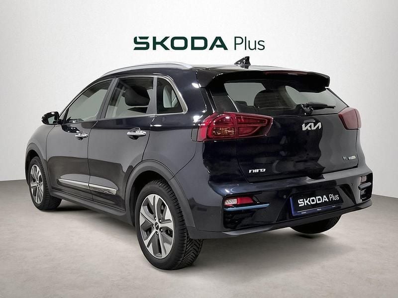 Usado Kia e-Niro 150 kW (204 CV) 2021 Negro SUV