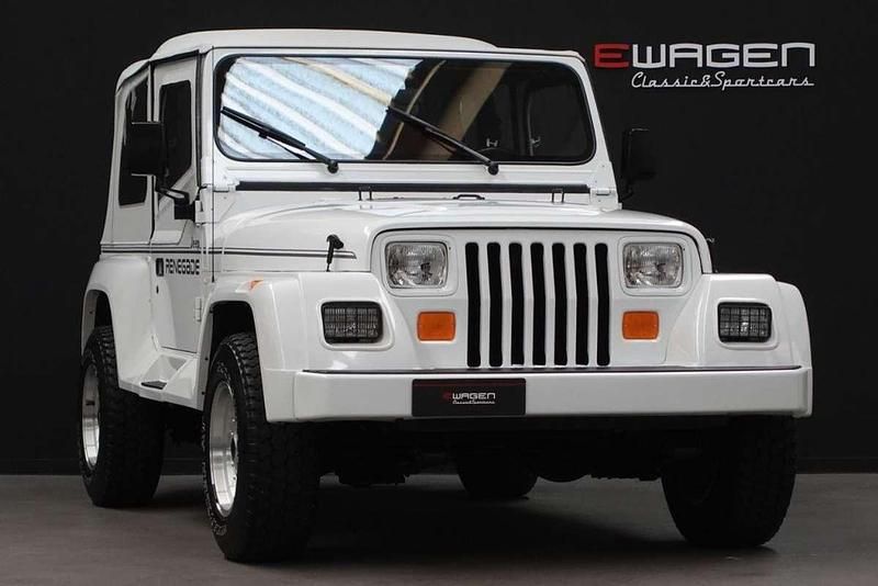 Blanco Usado 1992 Jeep Wrangler SUV | 43.500 € - Imagen 1/4