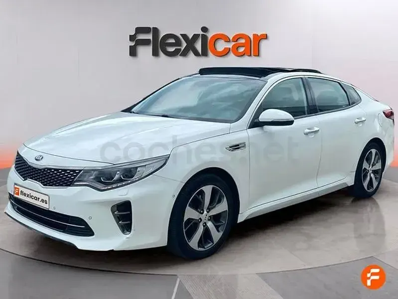 Usado Kia Optima 141 CV (103 kW) 2018 Blanco Familiar