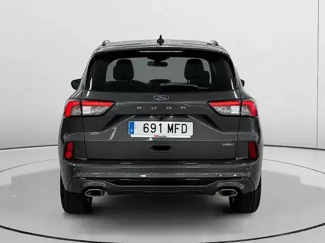Usado Ford Kuga ST-Line 225 CV (165 kW) 2023 Gris SUV
