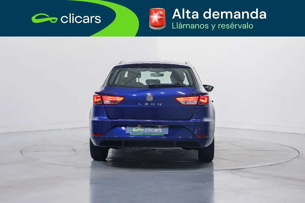 Usado Seat Leon ST Style 116 CV (85 kW) 2020 Azul Familiar