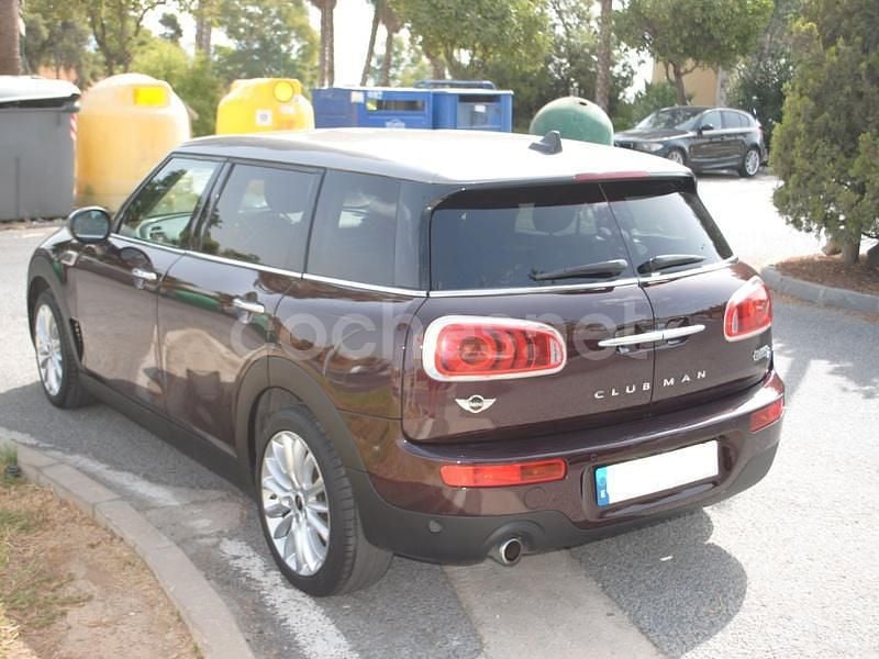 Usado Mini Cooper D Clubman 150 CV (110 kW) 2016 Granate Familiar
