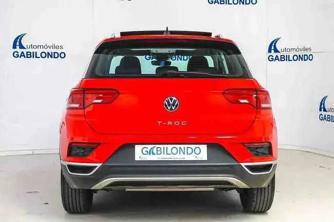 Usado VW T-Roc Advance 150 CV (110 kW) 2021 Rojo SUV