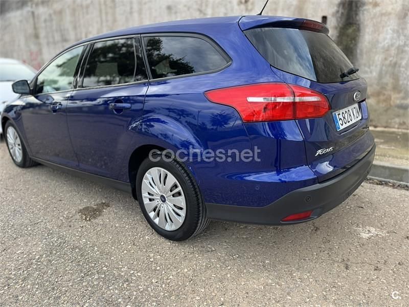 Usado Ford Focus Titanium 150 CV (110 kW) 2015 Azul Familiar