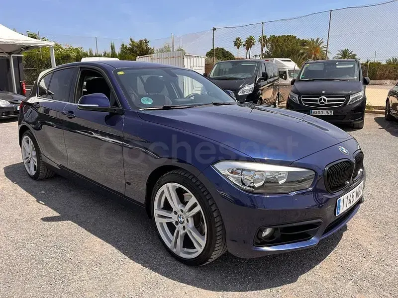 Usado BMW 120 190 CV (139 kW) 2017 Azul Utilitario