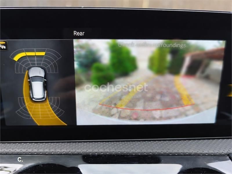 Usado Mercedes CLA200 Shooting Brake 150 CV (110 kW) 2021 Blanco Familiar