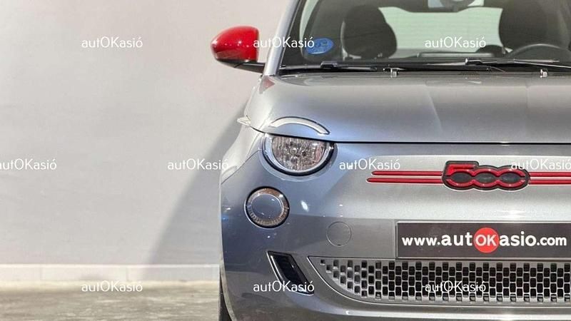 Usado Fiat 500e Icon 86 kW (118 CV) 2023 Gris Descapotable