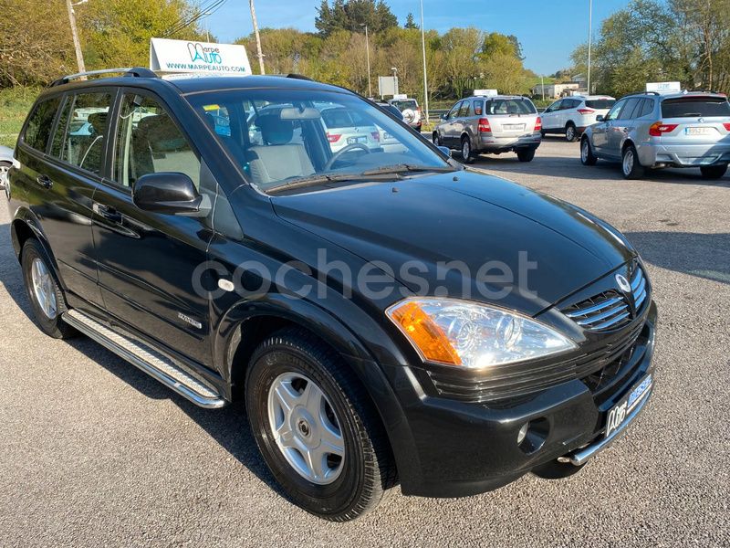Negro Usado 2007 Ssangyong Kyron Limited SUV | 7495 € (Un poco caro) - Imagen 1/4