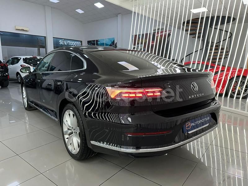 Usado VW Arteon Elegance 150 CV (110 kW) 2023 Negro Berlina