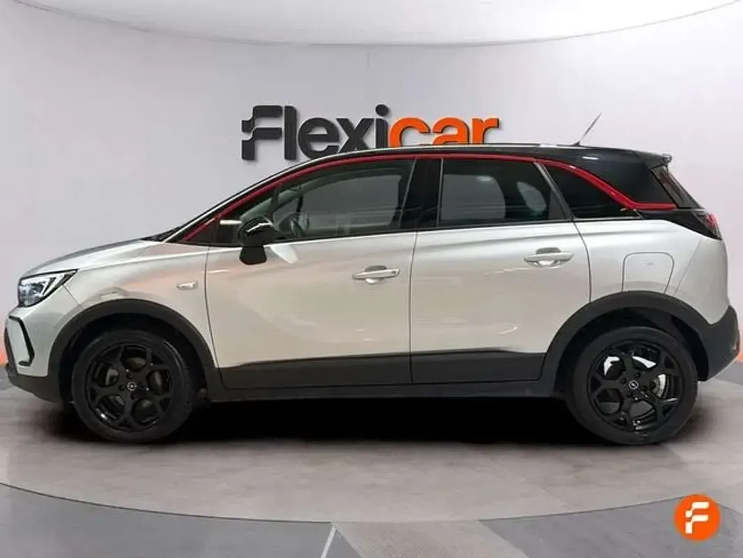 Usado Opel Crossland 110 CV (80 kW) 2023 Gris SUV