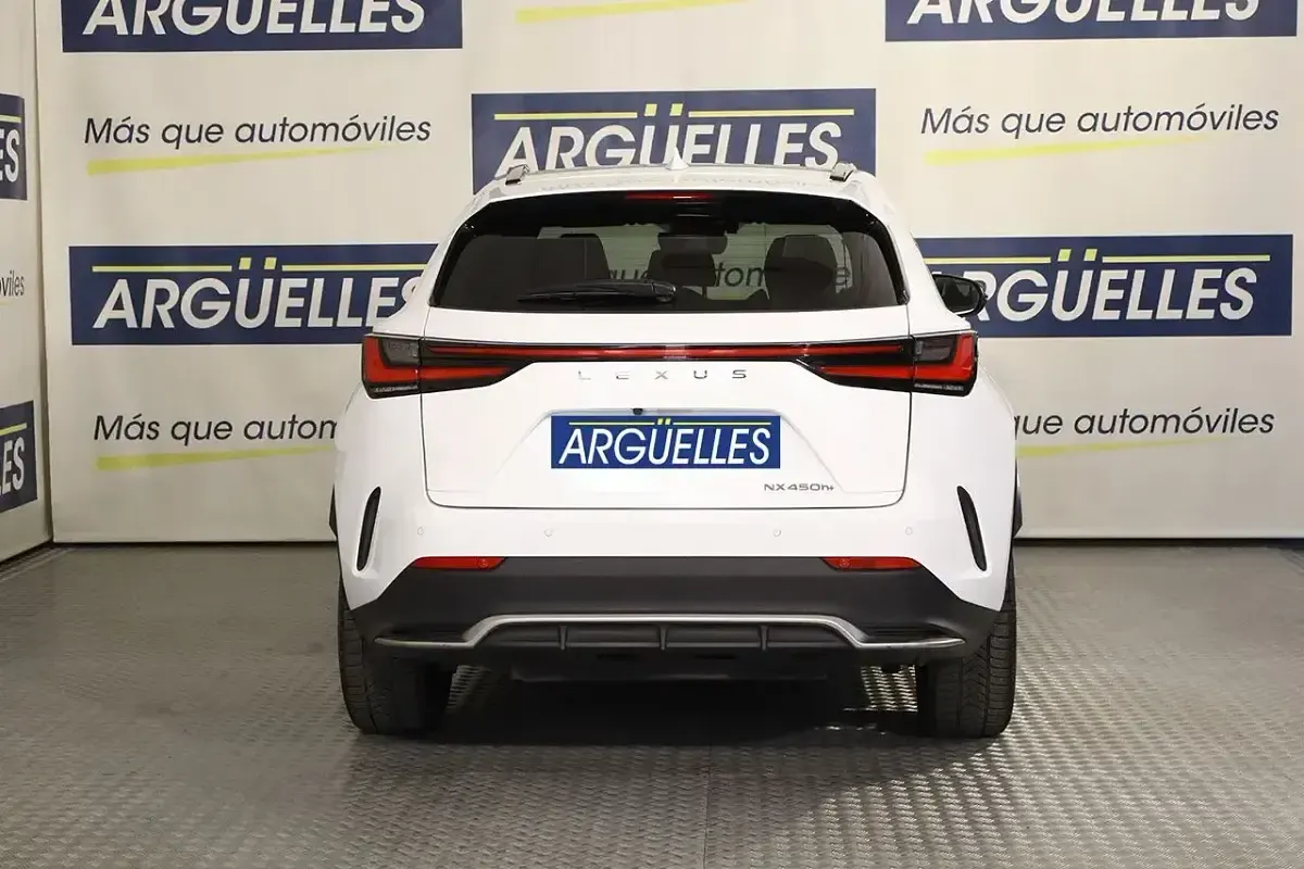 Usado Lexus NX450h+ E-FOUR 306 CV (225 kW) 2022 Blanco SUV