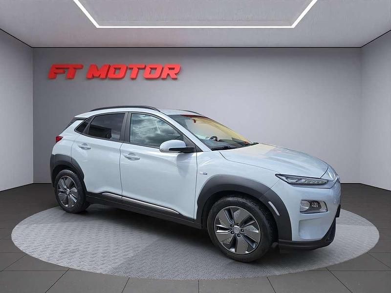 Blanco Usado 2021 Hyundai Kona SUV | 12.499 € (Un poco caro) - Imagen 1/4