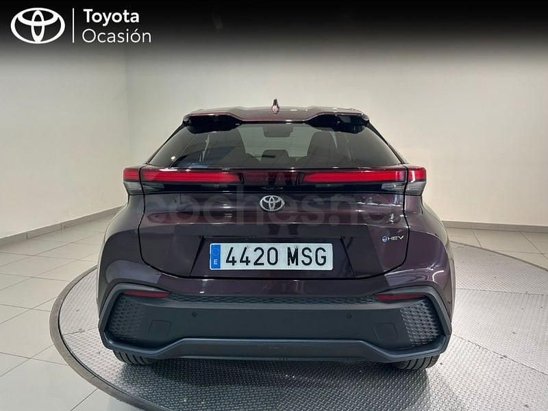 Usado Toyota C-HR Advance 140 CV (102 kW) 2024 Violeta / lila SUV