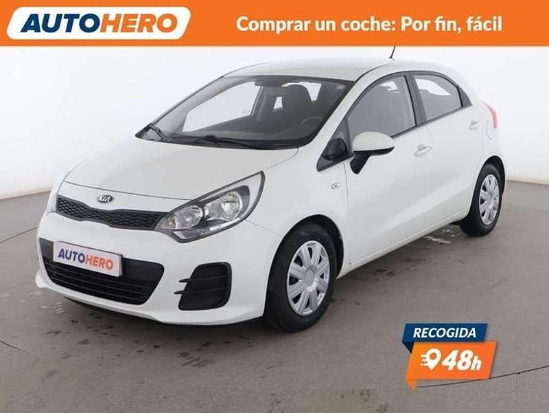 Blanco Usado 2015 Kia Rio Utilitario | 9299 € (Precio justo) - Imagen 1/3