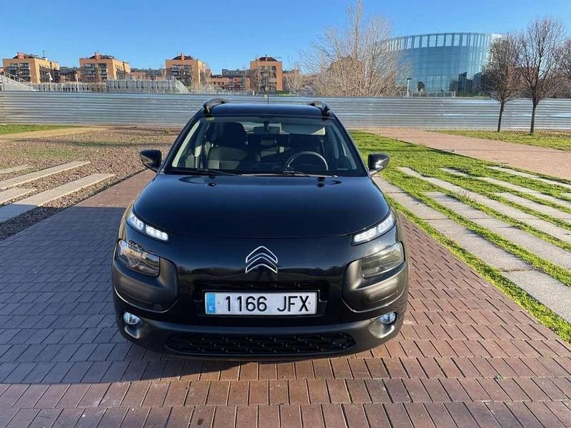 Usado Citroën C4 Cactus Feel 82 CV (60 kW) 2015 Negro Utilitario