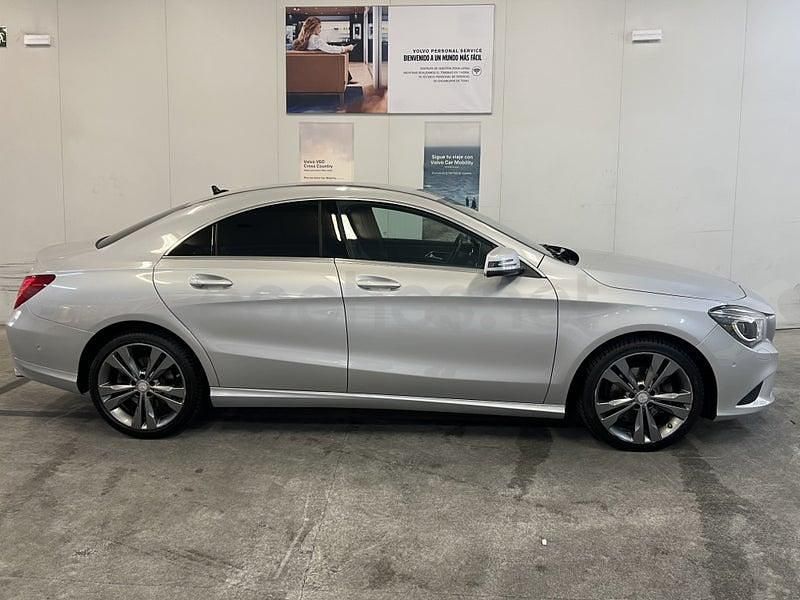 Usado Mercedes CLA200 136 CV (100 kW) 2015 Gris / plata Berlina