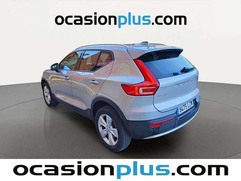 Usado Volvo XC40 Core 163 CV (119 kW) 2022 Plateado SUV