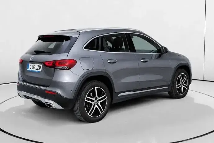 Usado Mercedes GLA250 218 CV (160 kW) 2022 SUV