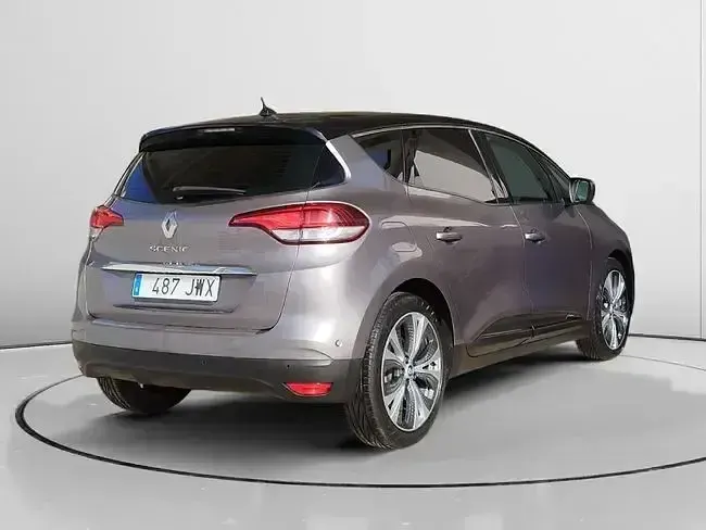 Usado Renault Scénic III Zen 132 CV (97 kW) 2017 Gris Monovolumen