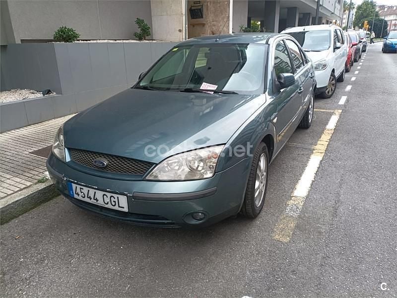 Verde Usado 2003 Ford Mondeo Ghia Berlina | 2000 € (Precio justo) - Imagen 1/4