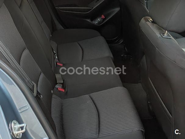 Usado Mazda 3 Luxury 150 CV (110 kW) 2014 Azul Berlina