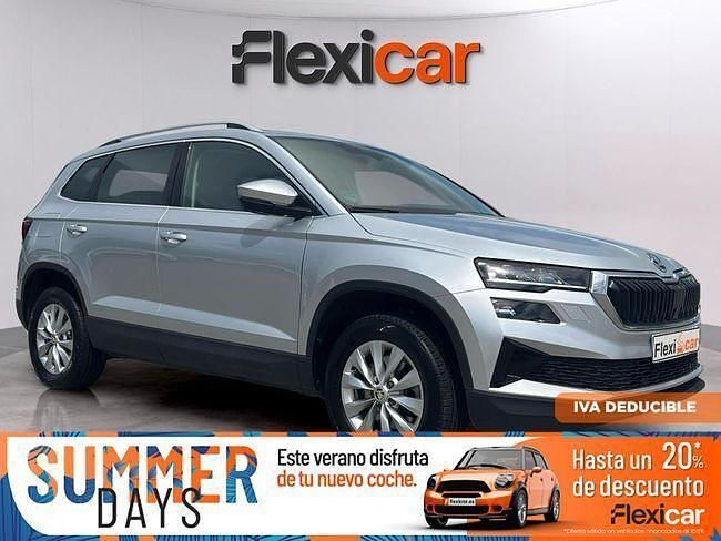 Gris Usado 2023 Skoda Karoq Ambition SUV | 22.490 € (Precio justo) - Imagen 1/4
