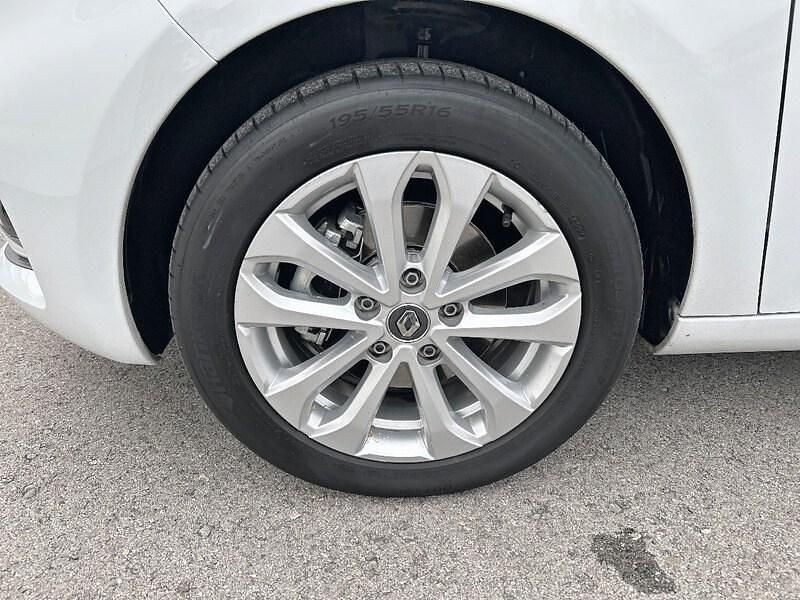 Usado Renault Zoe Intens 99 kW (135 CV) 2021 Blanco Utilitario