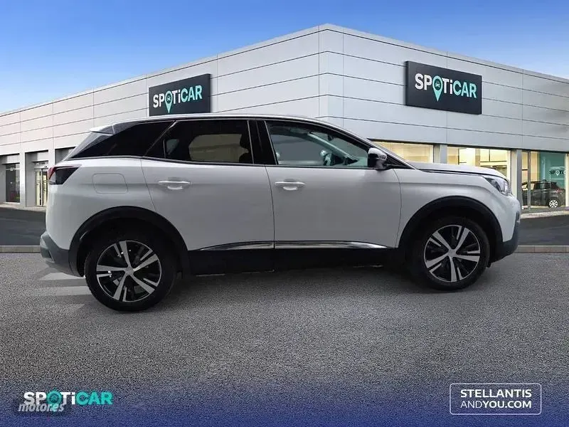 Usado Peugeot 3008 Allure 130 CV (95 kW) 2018 Blanco SUV