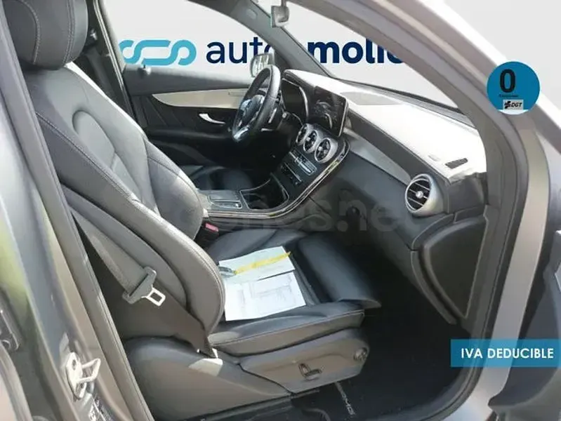 Usado Mercedes GLC300de 306 CV (225 kW) 2022 Gris / plata Coupe