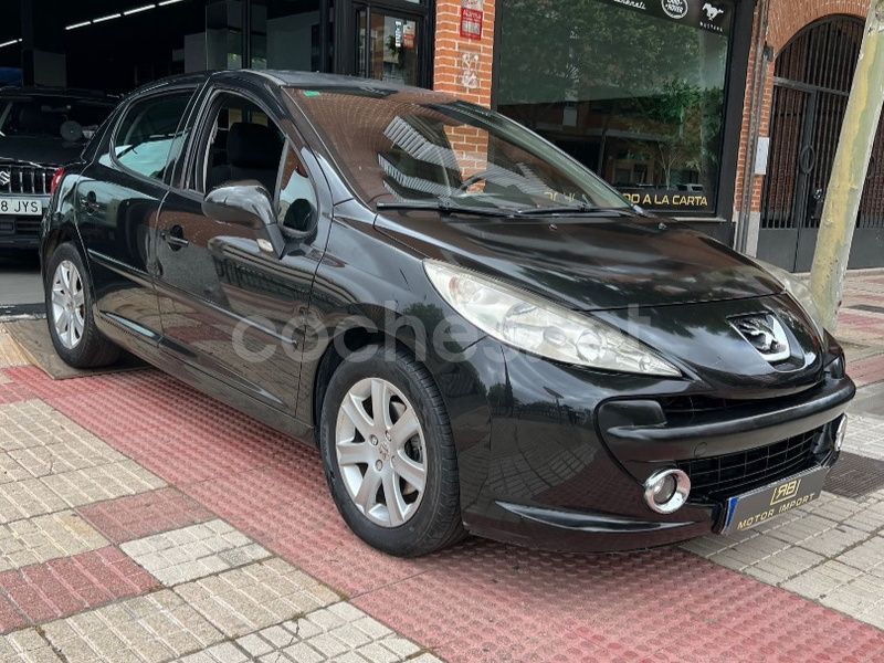 Negro Usado 2008 Peugeot 207 Premium Berlina | 3990 € (Precio justo) - Imagen 1/4