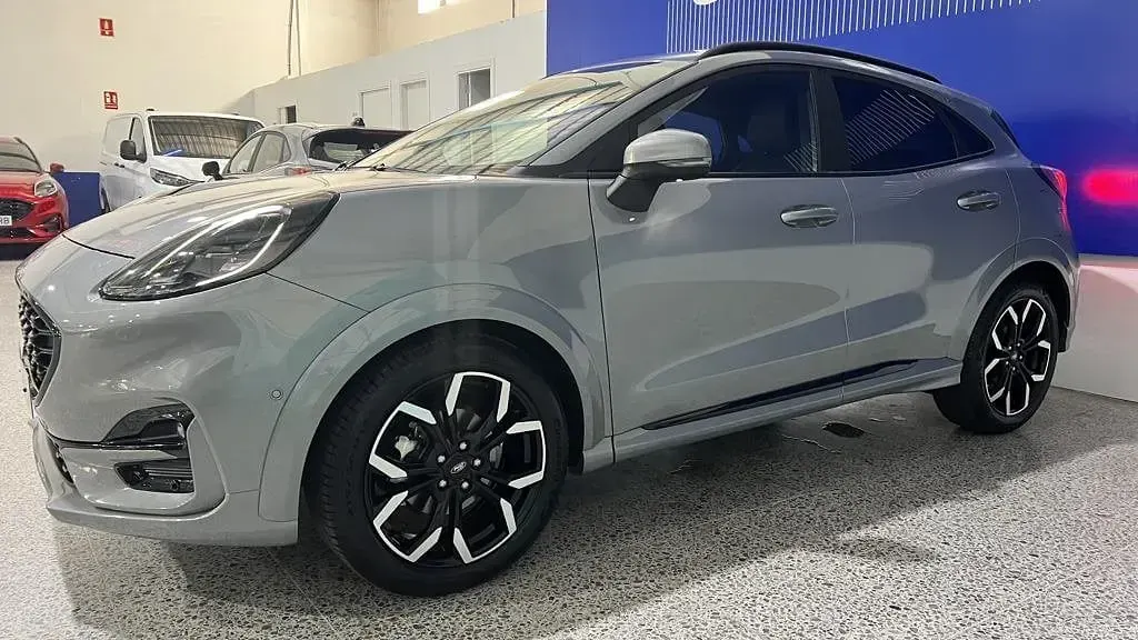 Usado Ford Puma ST-Line X 125 CV (91 kW) 2022 Plata solar (metalizado) SUV