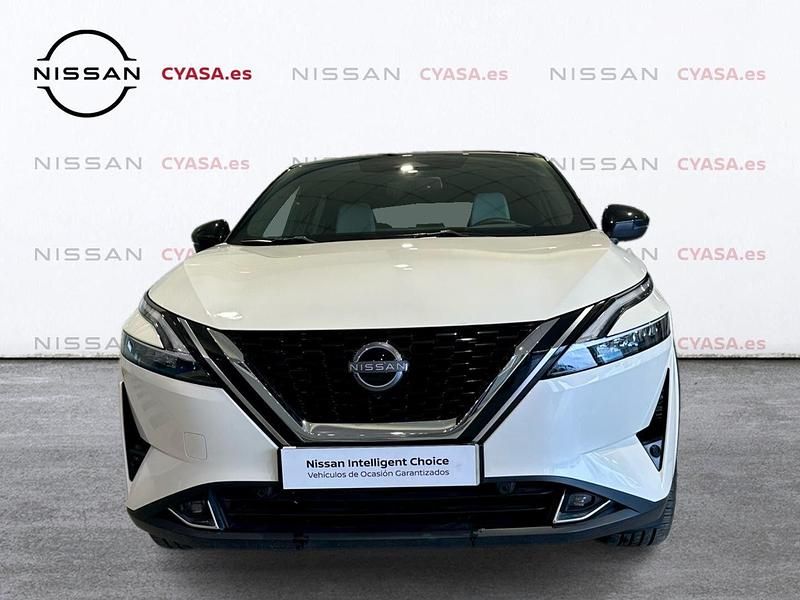 Usado Nissan Qashqai Tekna 158 CV (116 kW) 2024 Lunar white + midnight black metalizado SUV
