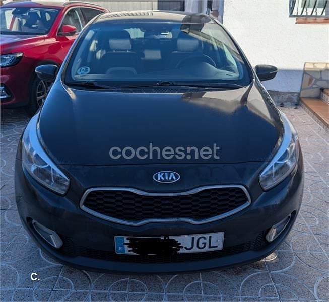 Usado Kia Ceed GT 128 CV (94 kW) 2015 Negro Berlina