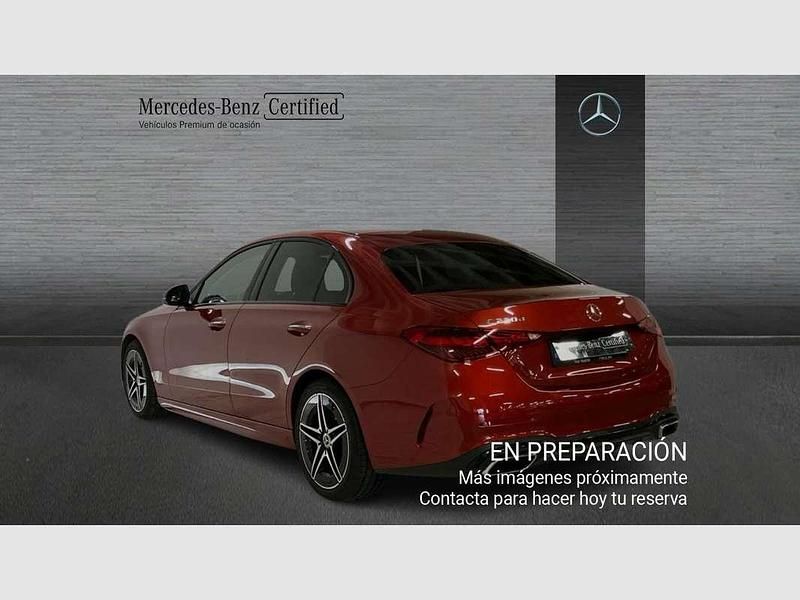 Usado Mercedes C220 200 CV (147 kW) 2023 Rojo Berlina