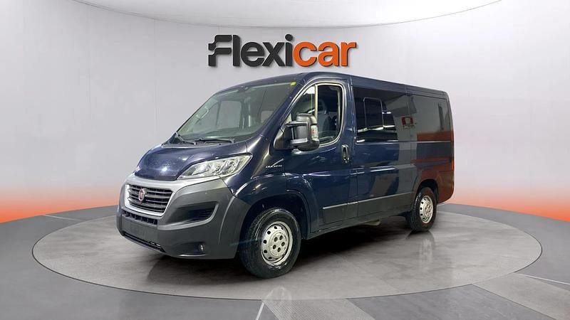 Usado Fiat Ducato 150 CV (110 kW) 2018 Azul Van
