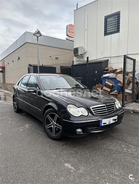 Usado Mercedes C220 Sport Edition 150 CV (110 kW) 2005 Negro Berlina