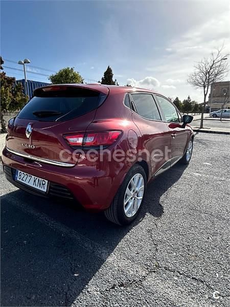 Usado Renault Clio IV LIMITED 75 CV (55 kW) 2018 Rojo Berlina
