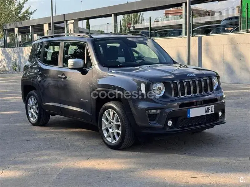 Usado Jeep Renegade 190 CV (139 kW) 2023 Gris / plata SUV