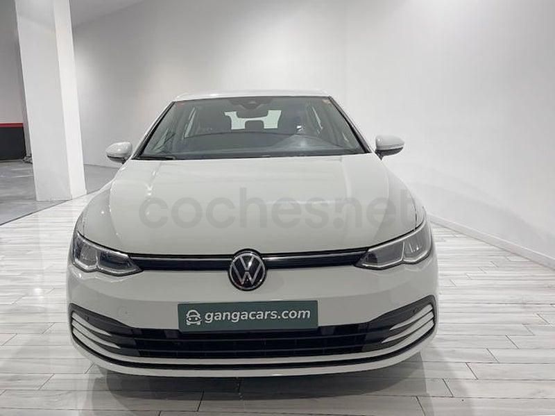 Usado VW Golf VIII 110 CV (80 kW) 2021 Blanco Berlina