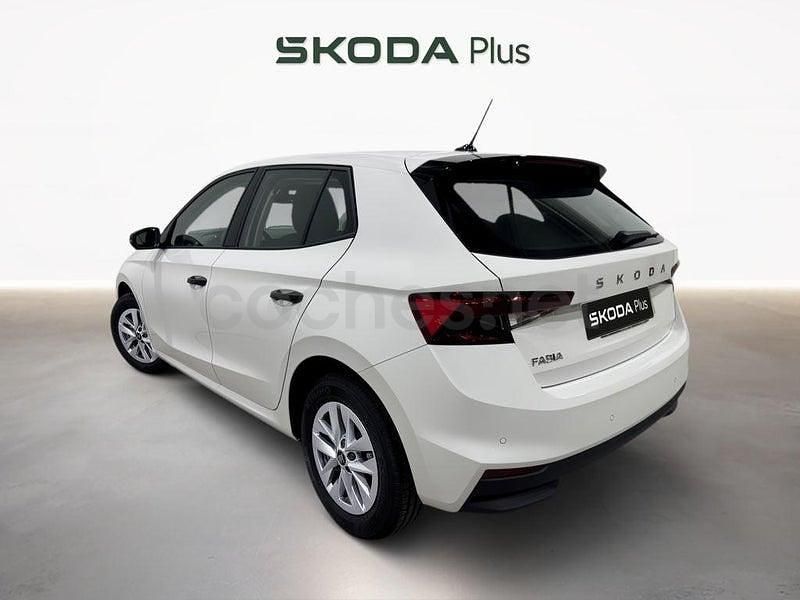 Usado Skoda Fabia 80 CV (58 kW) 2025 Blanco Utilitario