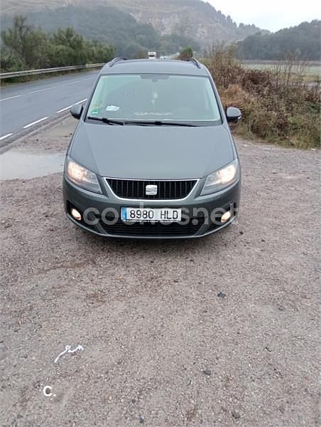 Gris / plata Usado 2013 Seat Alhambra 4Drive Monovolumen | 12.300 € (Precio justo) - Imagen 1/4
