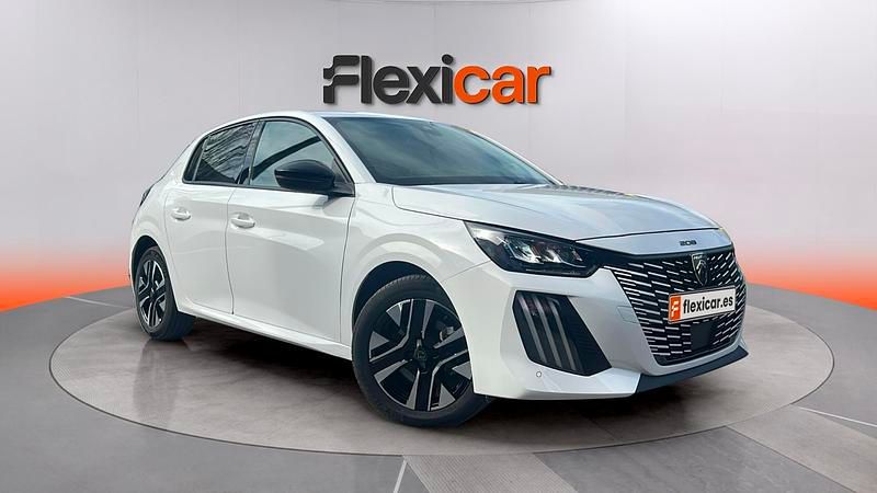 Usado Peugeot 208 Allure 110 CV (80 kW) 2025 Blanco Utilitario