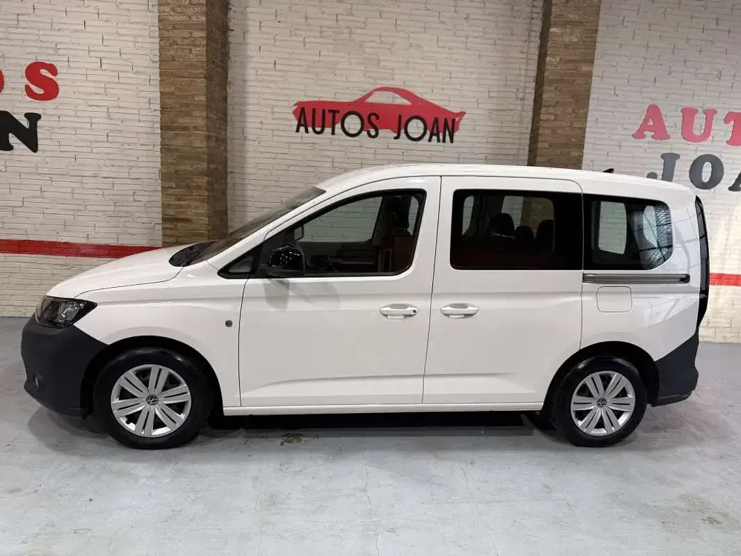 Usado VW Caddy 121 CV (88 kW) 2021 Blanco Monovolumen