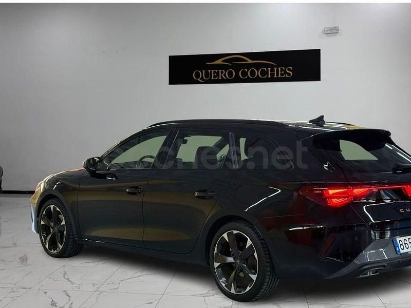 Usado Cupra Leon 150 CV (110 kW) 2024 Negro Familiar