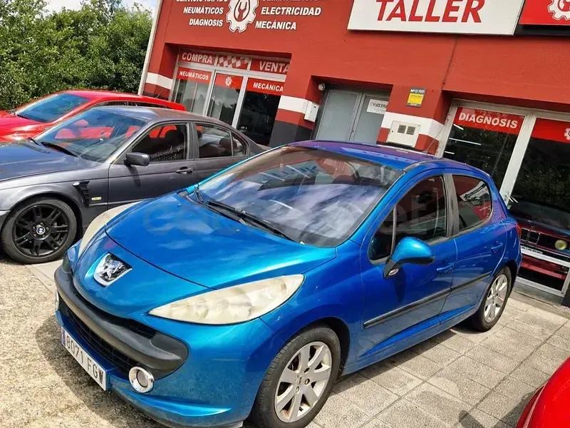 Usado Peugeot 207 90 CV (66 kW) 2006 Azul Berlina