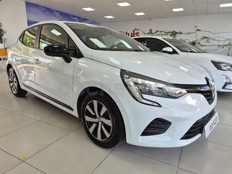 Usado Renault Clio V Equilibre 100 CV (73 kW) 2023 Blanco Berlina