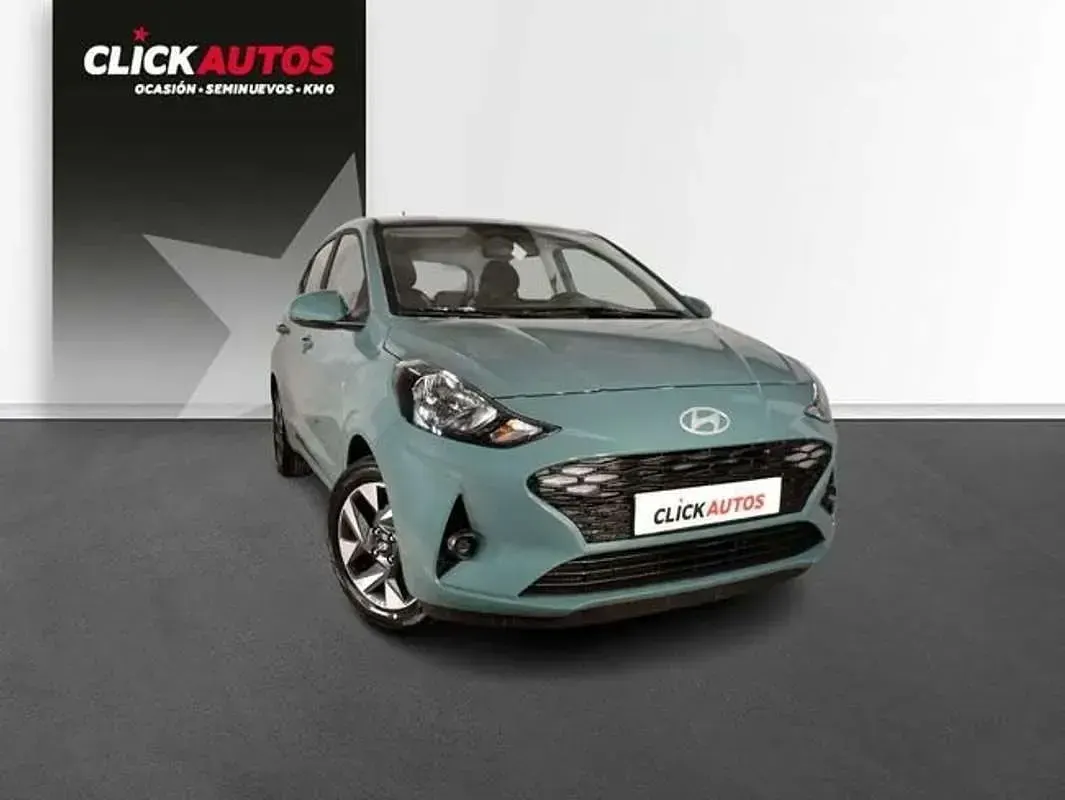 Usado Hyundai i10 67 CV (49 kW) 2024 Verde Utilitario