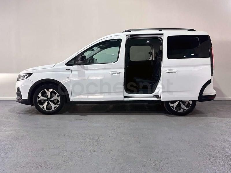 Usado Ford Grand Tourneo Connect Active 114 CV (83 kW) 2023 Blanco Monovolumen