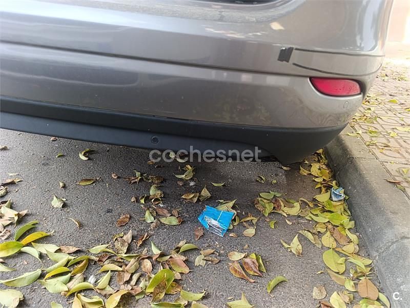 Usado Renault Fluence Dynamique 105 CV (77 kW) 2010 Gris / plata Berlina